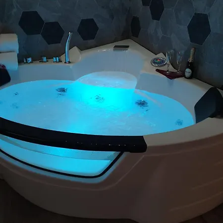 בית הארחה Il Mare Di Roma Luxury לידו די אוסטיה